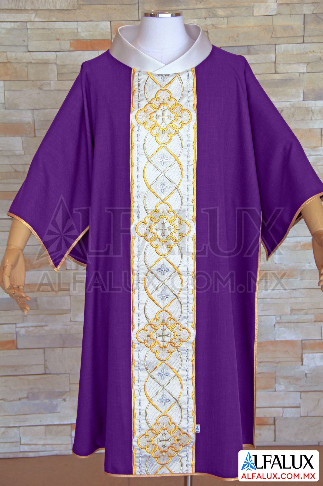 02 ROYAL Dalmatica Alfalux Morado Blanco Central 122 (1)